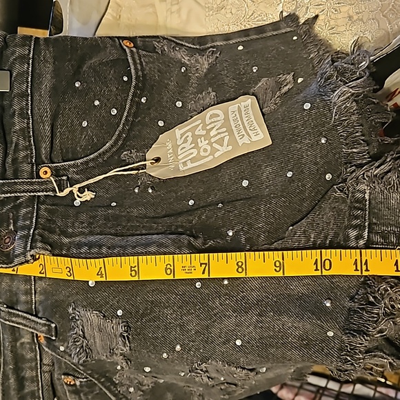 NWT Vintage Furst of A Kind Uniquely Handmade Denim Shorts Size 28 - Picture 7 of 11
